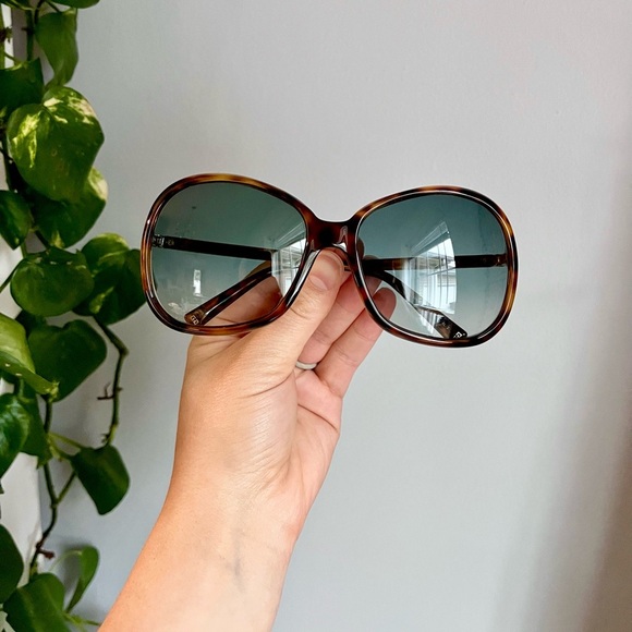 Givenchy Oversized Havana Gold Rounded Tortoise Style Sunglasses - Picture 1 of 16